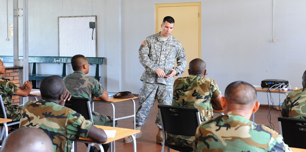 South Dakota Army National Guard MPs teach Surinamese Army Security Force tactics