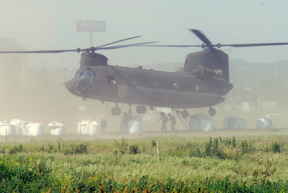 Missouri River flood relief 2011