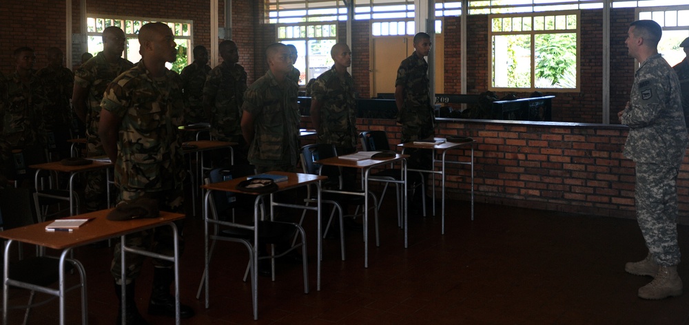 South Dakota Army National Guard MPs teach Surinamese army security force tactics