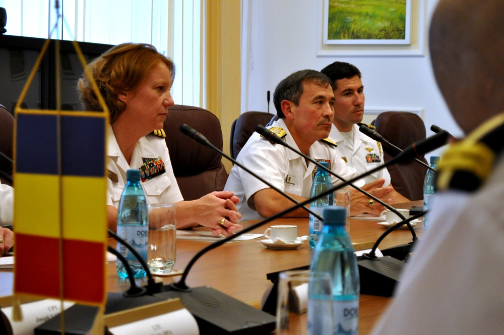 Romanian navy official meets with admiral