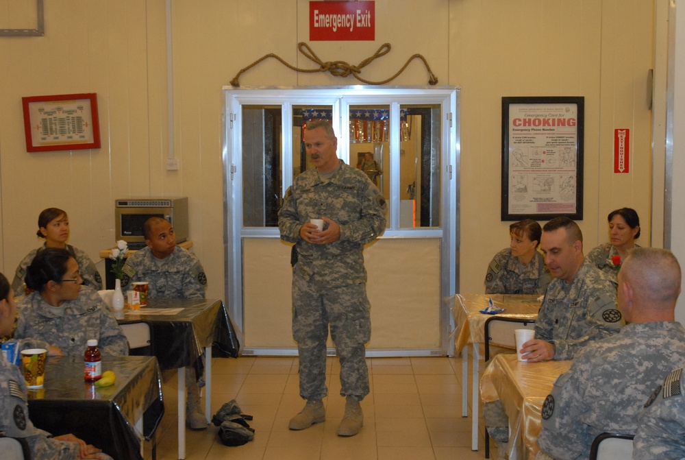 California National Guard leaders visit 749th CSSB soldiers