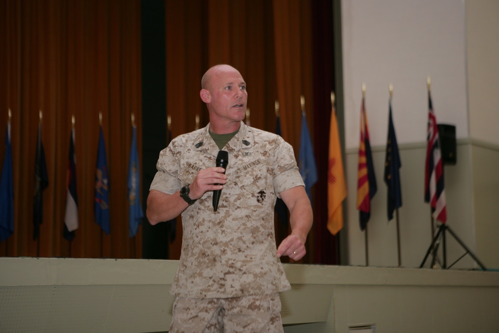 CMC, SMMC visit III MEF Marines