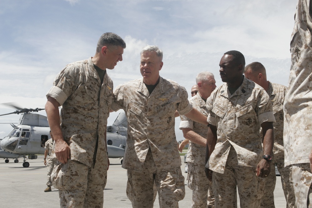 Commandant, Sergeant Major of the Marine Corps visit Marine Corps Air Station Futenma