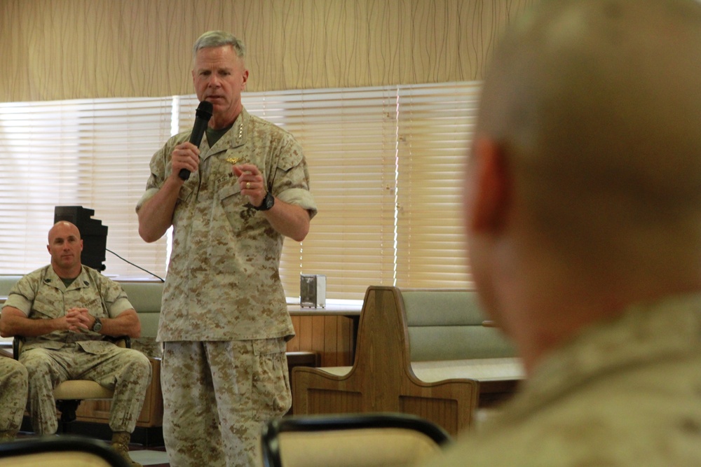 Commandant of the Marine Corps, Sergeant Major of the Marine Corps visit Okinawa Marines