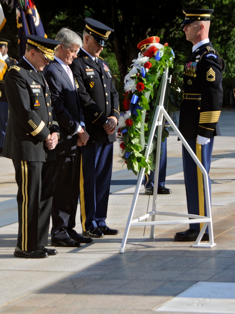 Army wreath ceremony