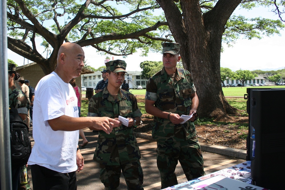 Pearl Harbor Reservists’ families have fun and learn about critical services