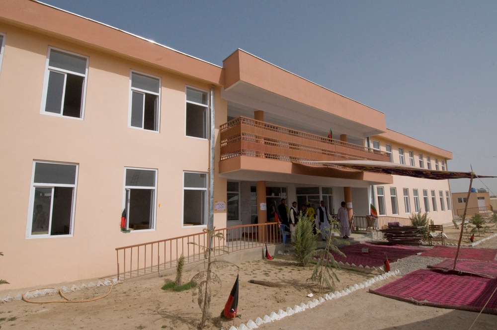 1-38 Cavalry Regiment helps open Weesh boys’ school