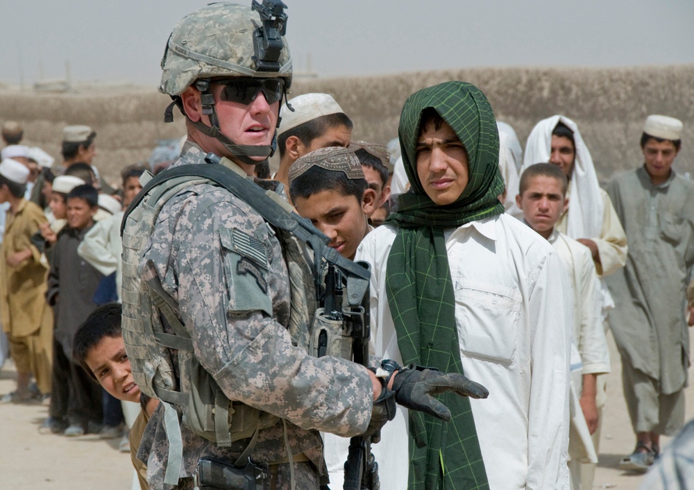 1-38 Cavalry Regiment helps open Weesh boys’ school