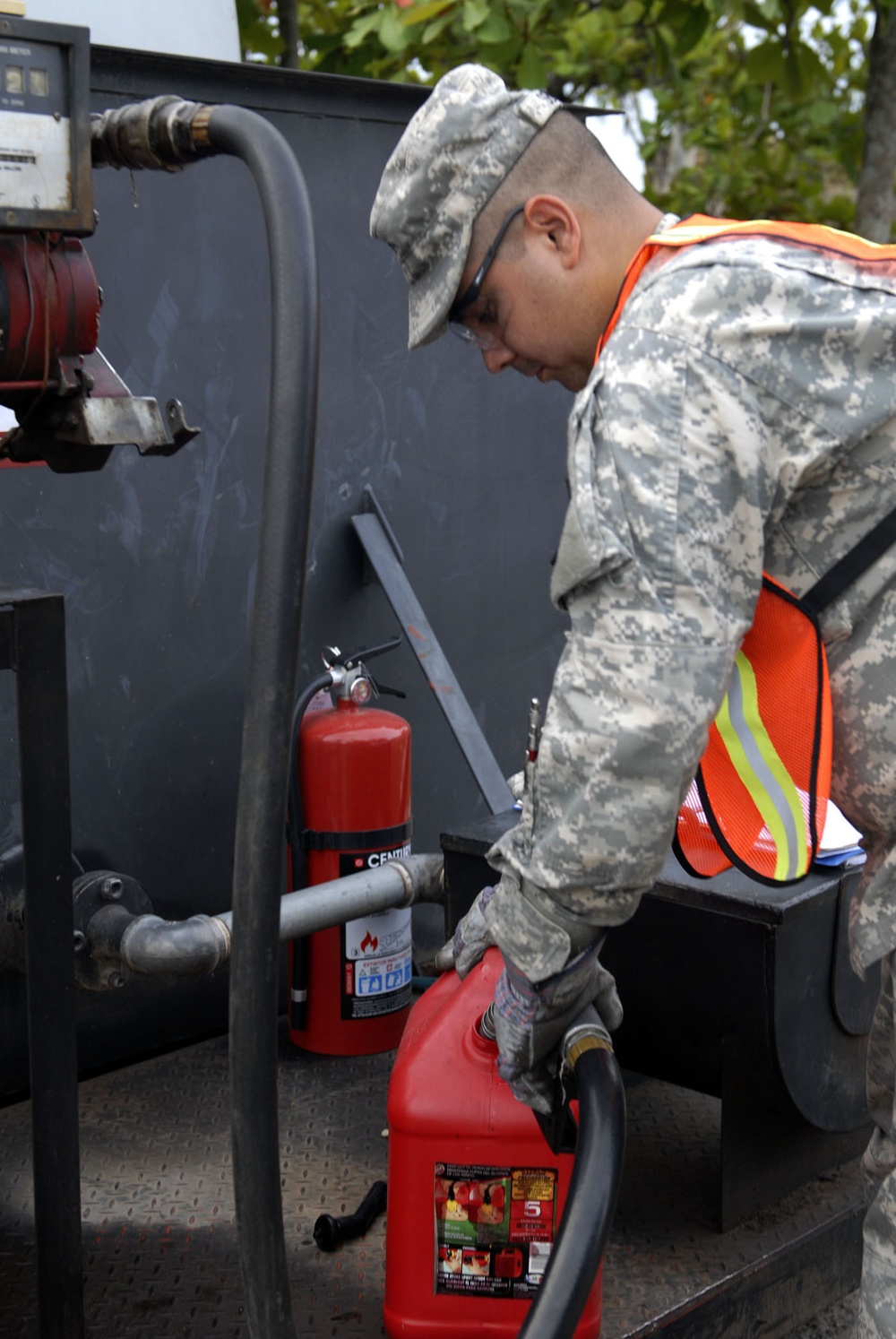 Puerto Rico National Guard supports Fuerzas Comando 2011