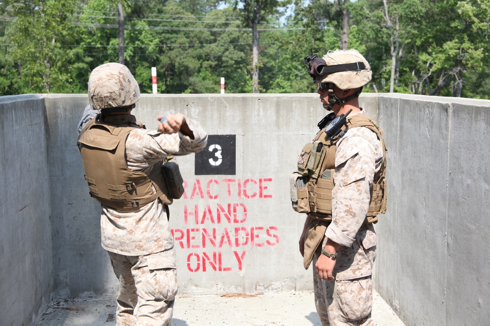 Twist, pull pin: 2nd LAAD gunners grenade-train at Camp Lejeune