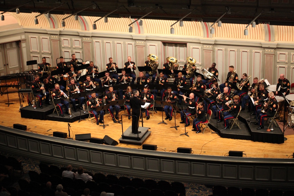 2nd MAW Band travels to New York, honors American flag