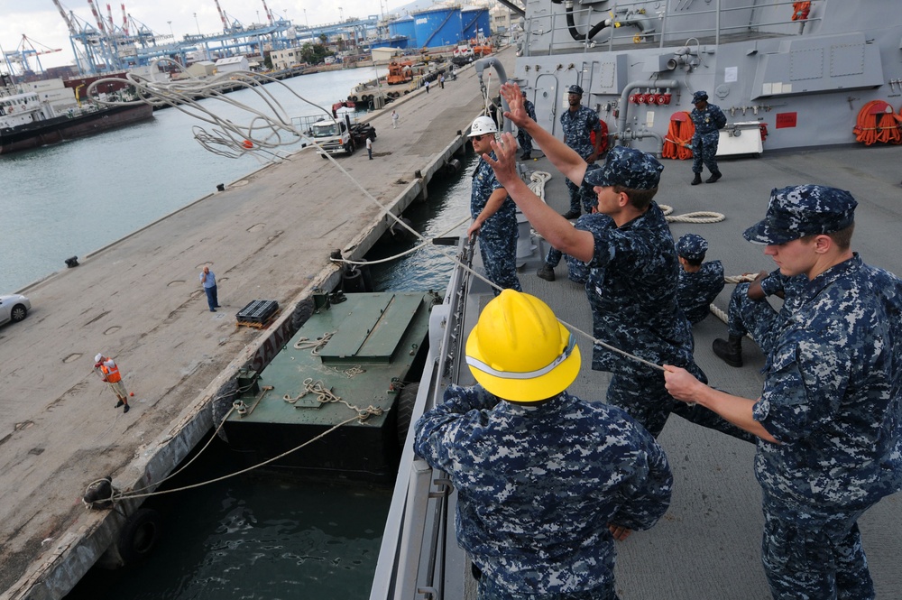 USS Truxtun