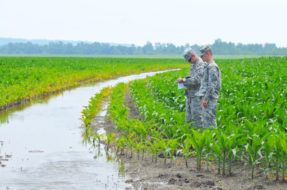 Missouri guardsmen respond to flood