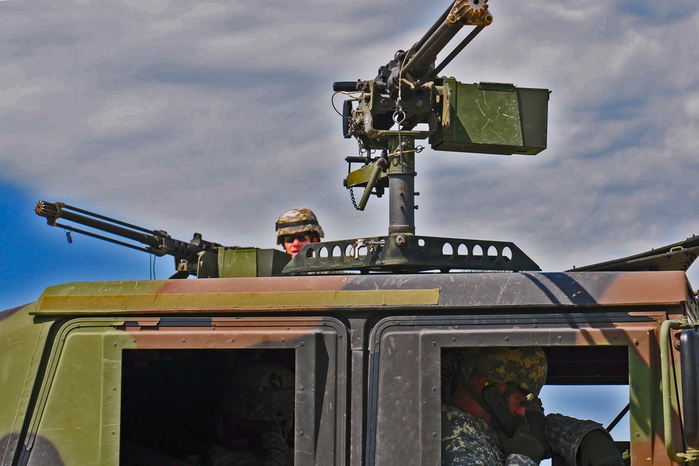 1st BCT soldier train prior to deployment