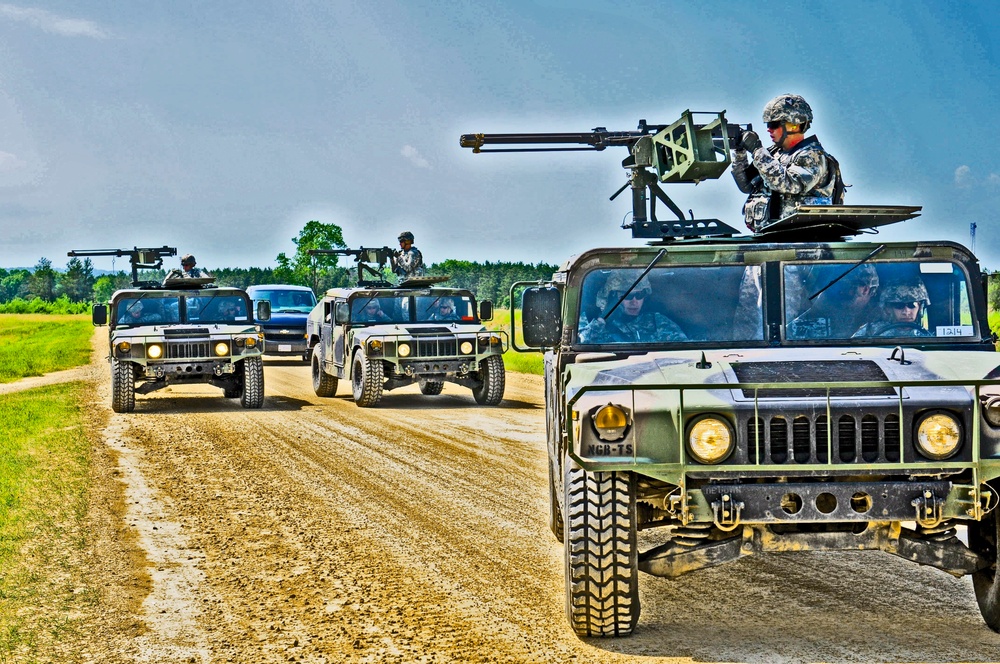 1st BCT soldier train prior to deployment