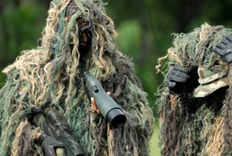 Fuerzas Comando 2011 sets snipers to work