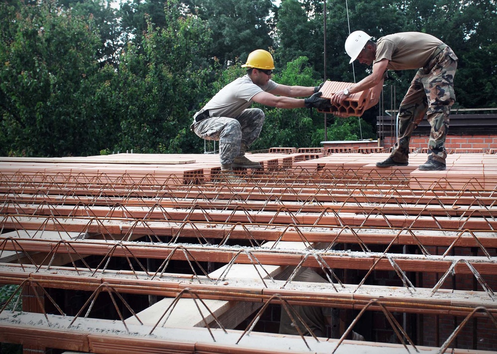 A partnership worth building Minnesota National Guard and Croatian Army engineers train, build classroom in Nasice, Croatia