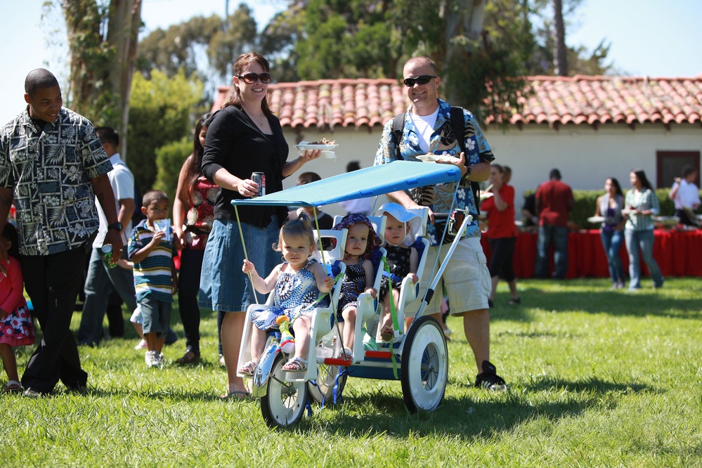 9th Communication Battalion hosts family day