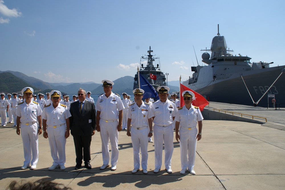 Standing NATO Maritime Group 2: operational handover from the Netherlands to Turkey