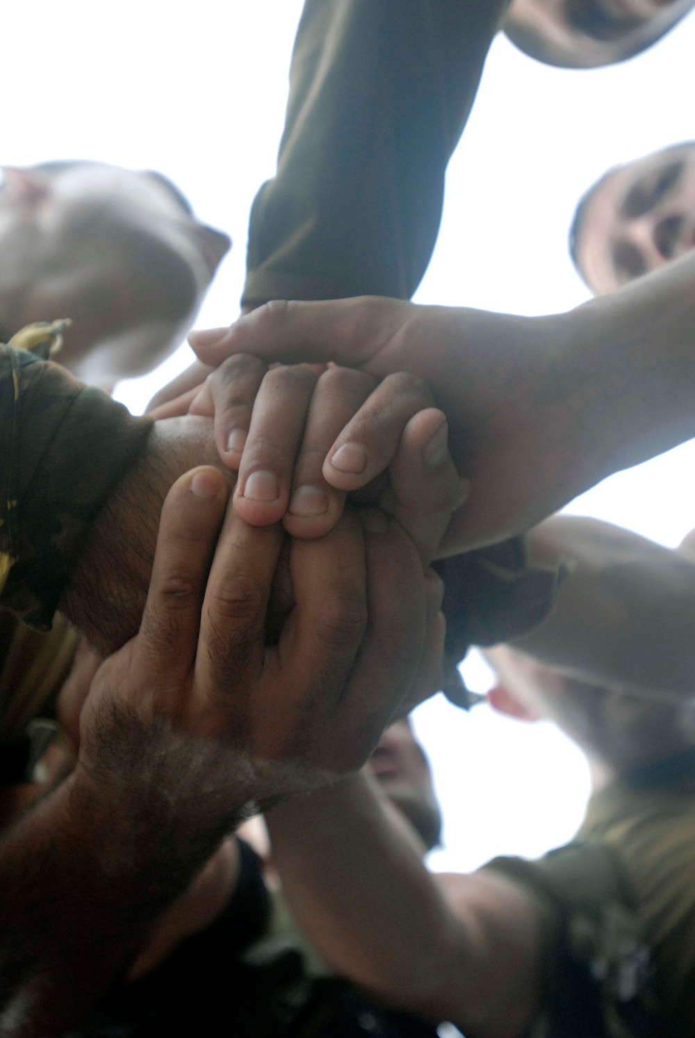 Special operations teams climb volcano at Fuerzas Comando 2011