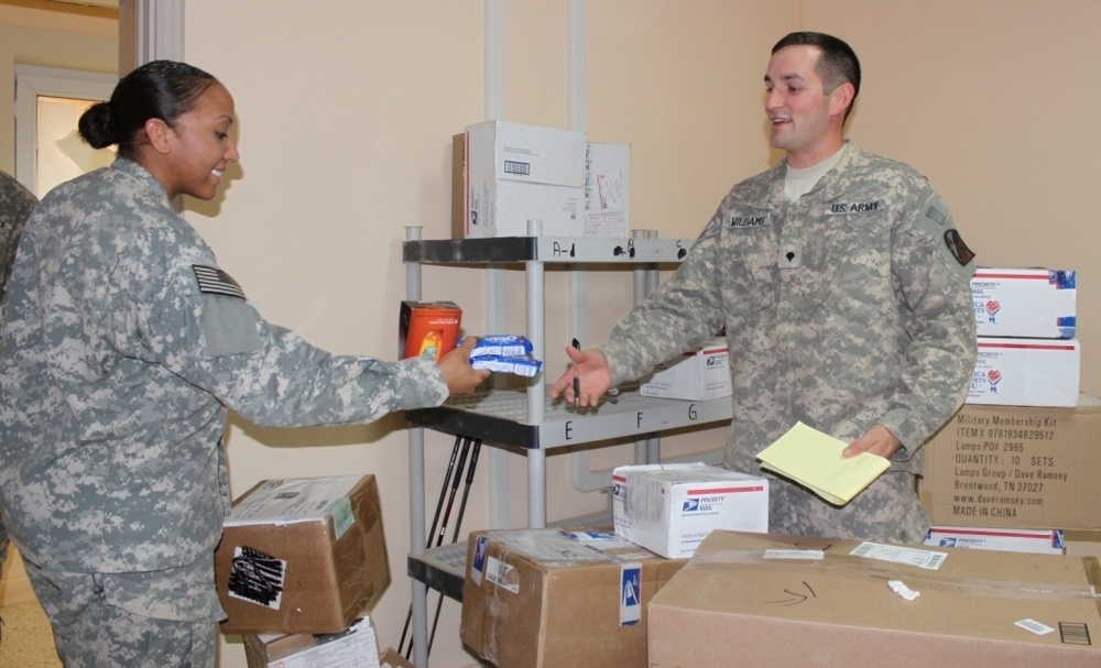 ‘Snail mail’ hasn’t lost power to boost soldiers’ morale