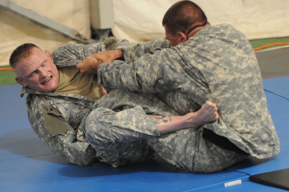 National Guard soldiers promote combatives