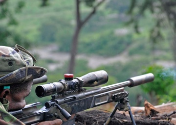 Angle shooting event at Fuerzas Comando 2011