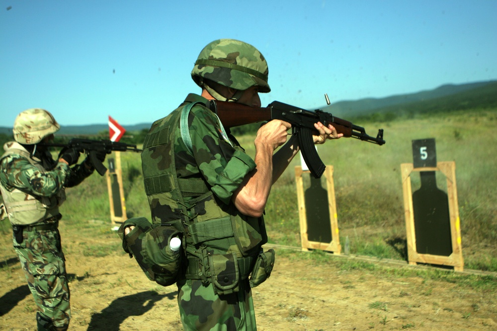 Black Sea Marines conduct combat marksmanship trilingually