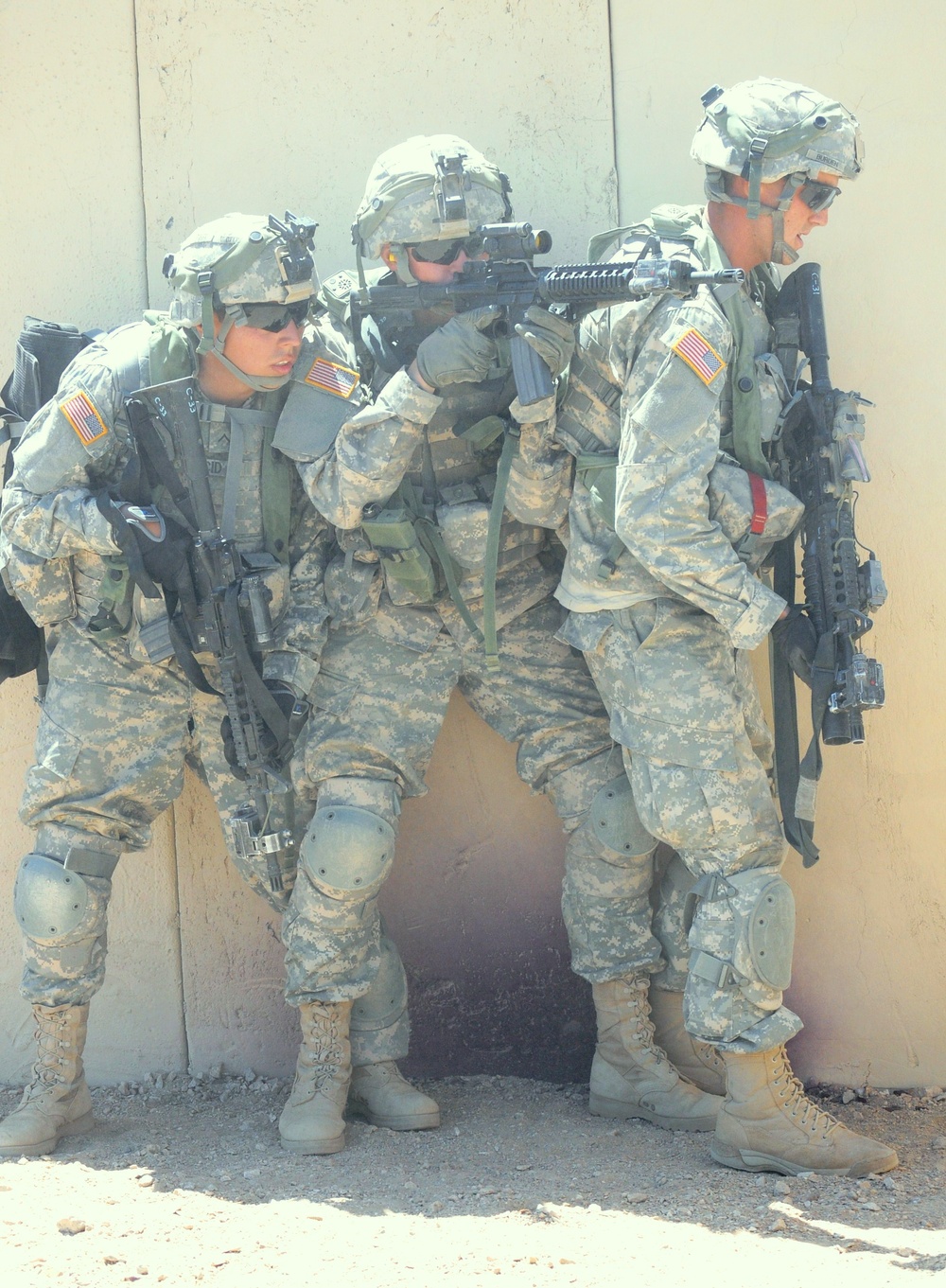 Fort Bliss soldiers train at Fort Irwin
