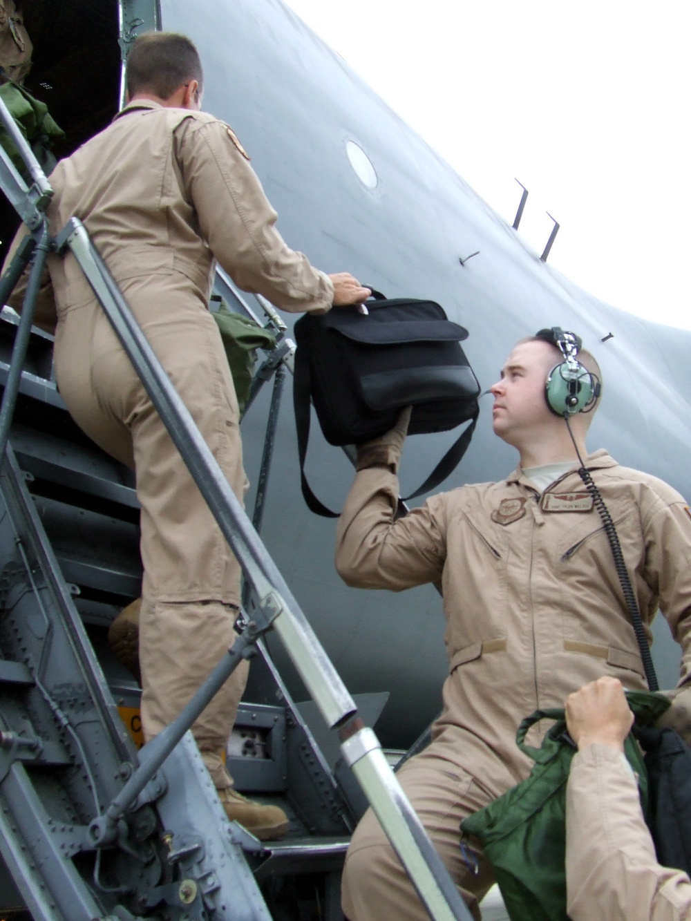 Mobility airmen take C-5M on first direct Arctic overflight to Afghanistan