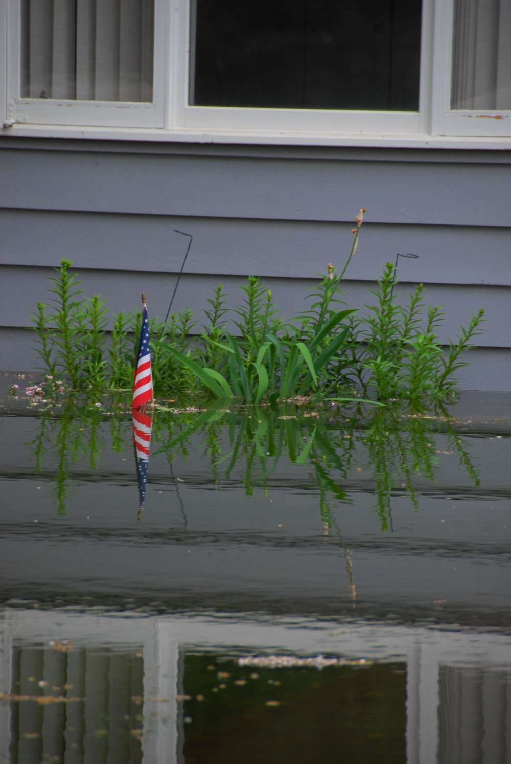 Riv-r-land development