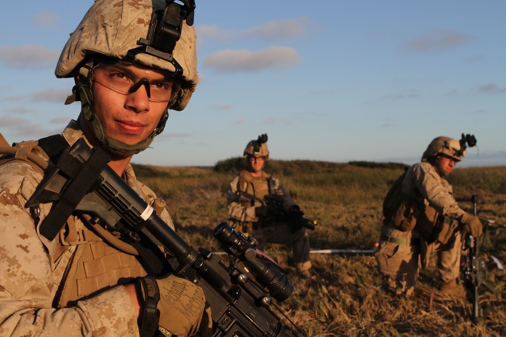 Lima stalks combat town