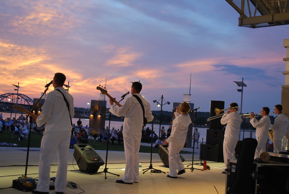 US Navy Band performs during Quad Cities Navy Week