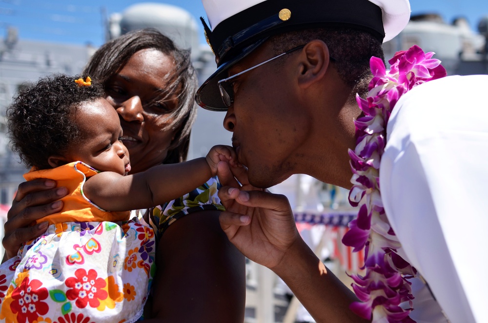 USS Reuben James returns home