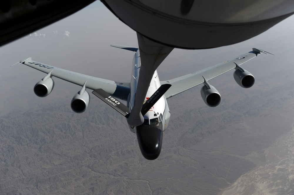 Operation Enduring Freedom Rivet Joint air refueling