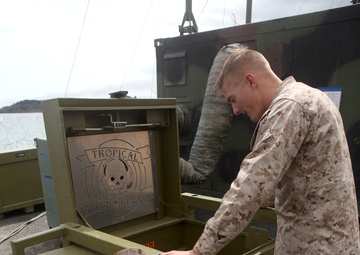 Support team makes Marine unit self-sufficient at Northern Edge 11