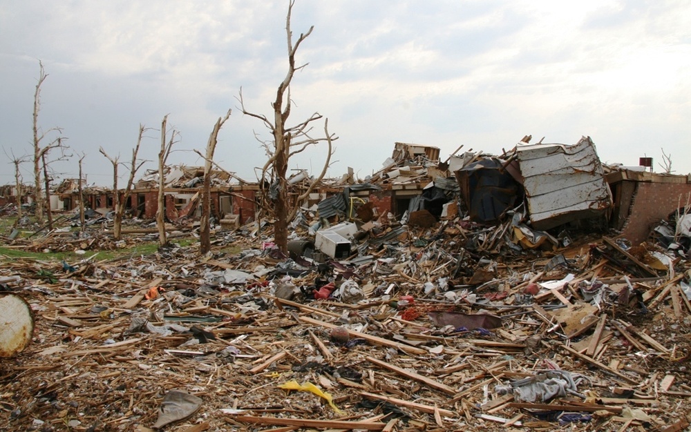 Joplin, Mo., June 4 - Tornado Hurls Large Objects –