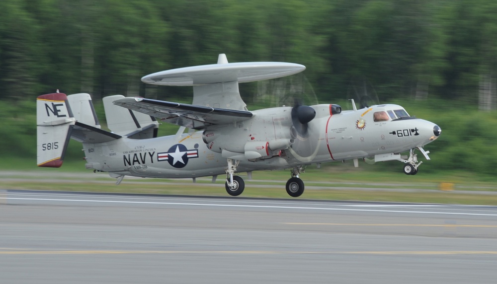 Military aviators break service barriers