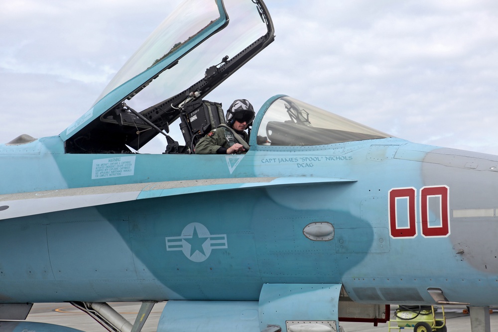 Military aviators break service barriers