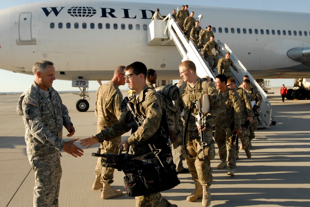 1BCT, 4ID soldiers return from Afghanistan