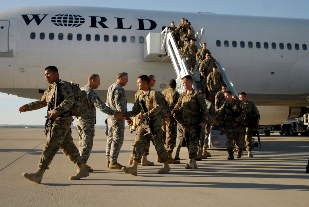 1BCT, 4ID soldiers return from Afghanistan