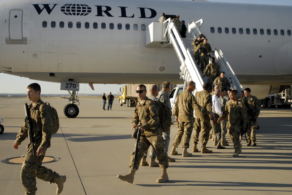 1BCT, 4ID soldiers return from Afghanistan