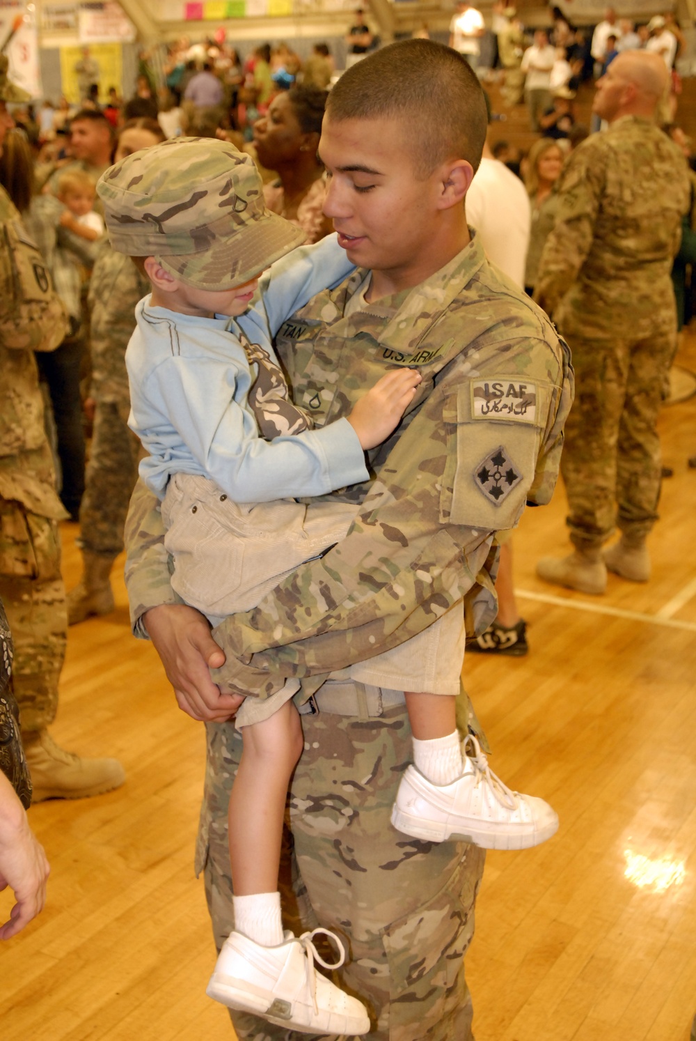 1BCT, 4ID soldiers return from Afghanistan