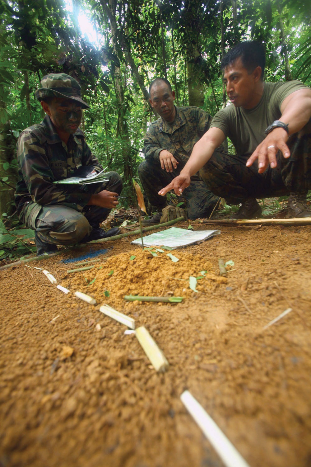 US Marines, sailors share best practices with Malaysian Rangers