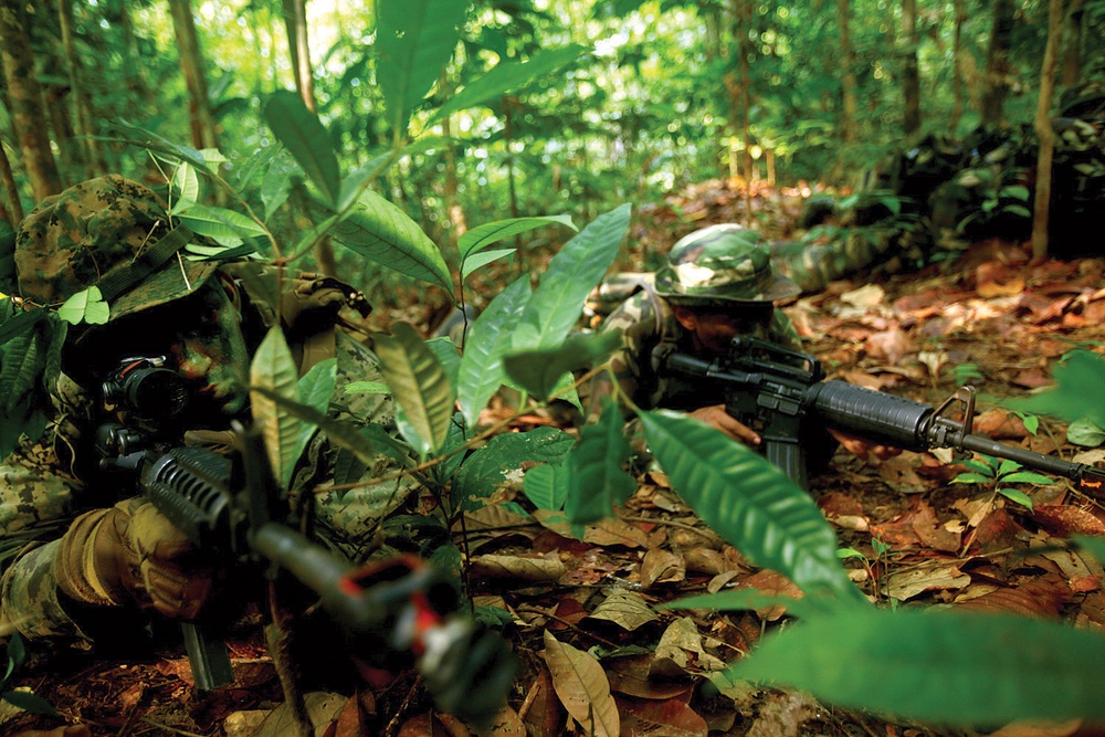 US Marines, sailors share best practices with Malaysian Rangers