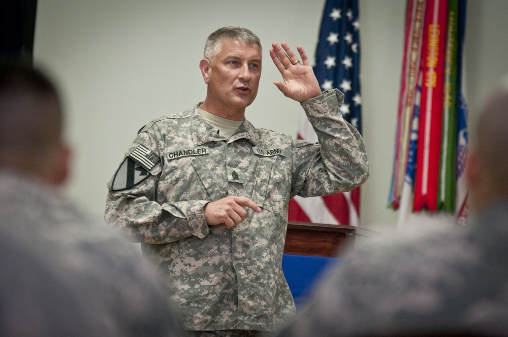 Sgt. Maj. Chandler visits troops in Iraq