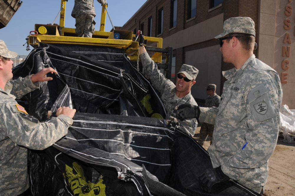 National Guard works on Minot flood levees