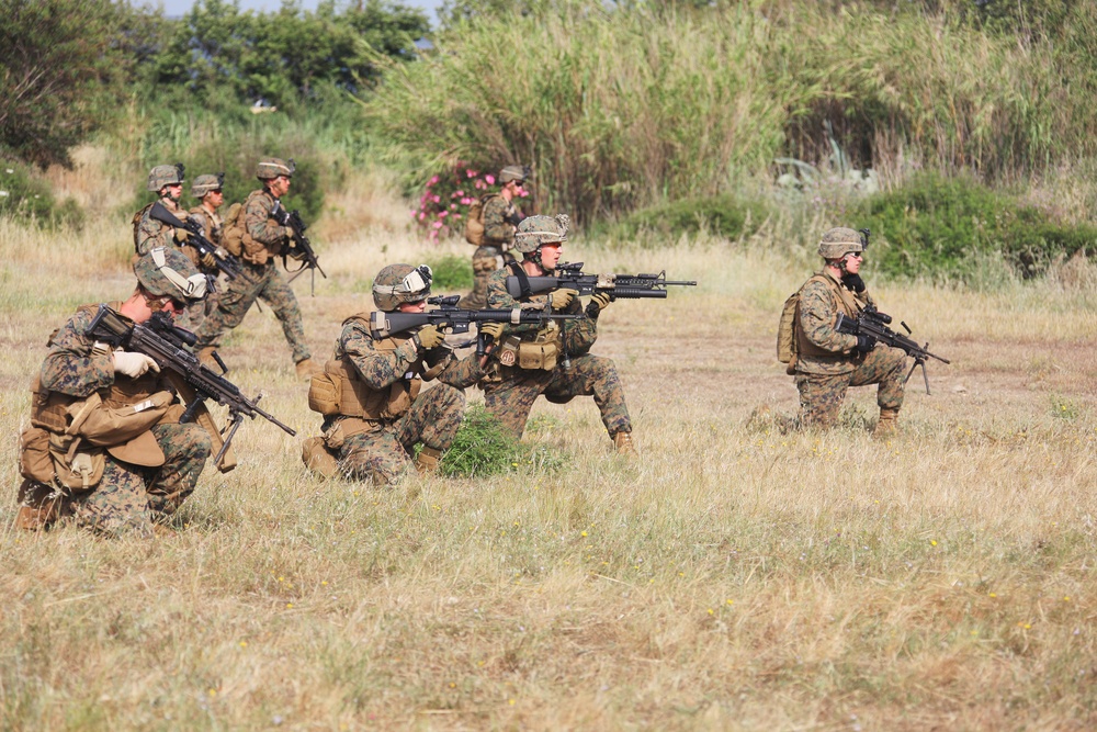 22nd Marine Expeditionary Unit conducts bilateral training with Greece