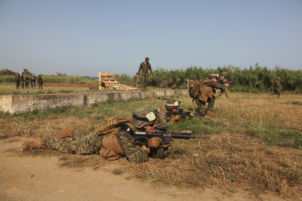 22nd Marine Expeditionary Unit conducts bilateral training with Greece