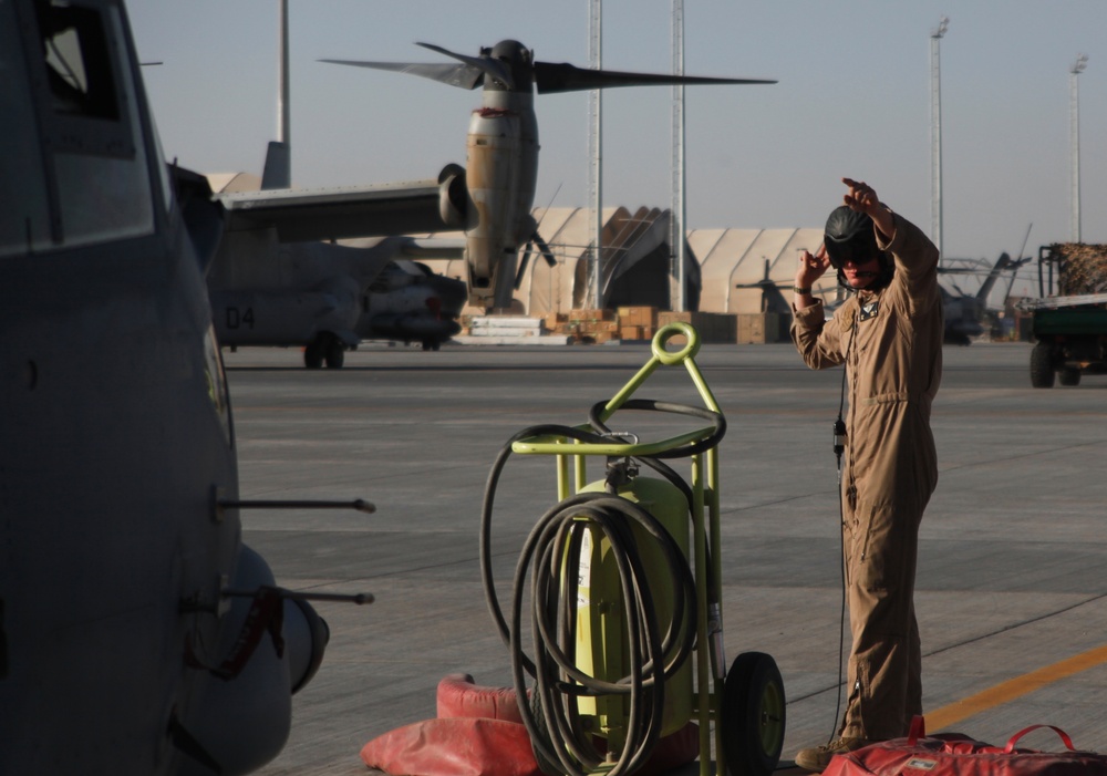 Small town Marine realizes dream of flying